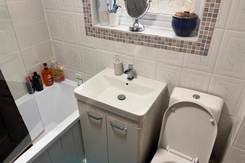 undefined, 3 Bed – Terraced House – Dane Street, Leicester, LE3 5LR. £1525 PCM.