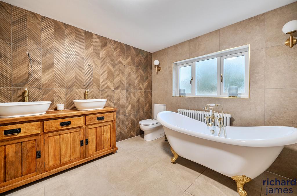 Anexebathroom