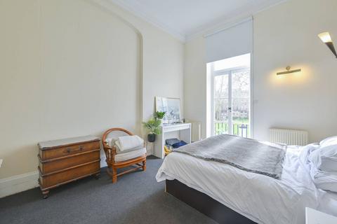 2 bedroom flat for sale, Nevern Square, Earls Court, London, SW5