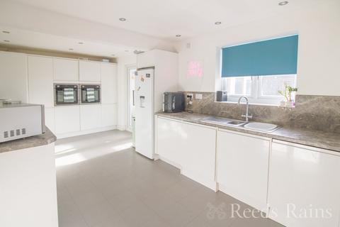 4 bedroom detached house for sale, Coventry Avenue, Ellesmere Port CH66