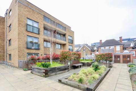 2 bedroom flat to rent, Elbe Street, Sands End, London, SW6