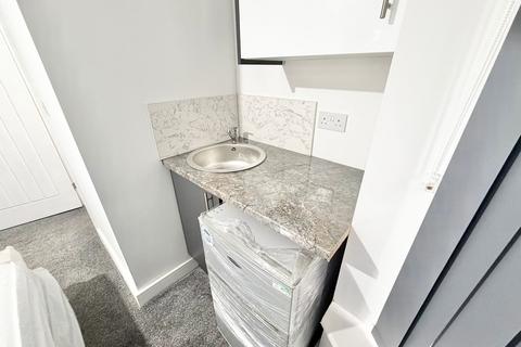 1 bedroom in a house share to rent, Wolverhampton Road South, Quinton B32