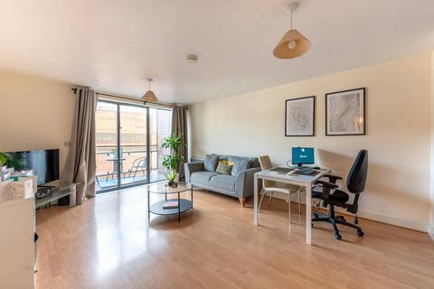 undefined, The Bittoms, Kingston, Kingston upon Thames, KT1