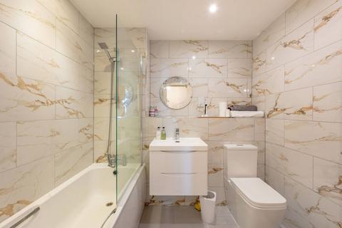 undefined, The Bittoms, Kingston, Kingston upon Thames, KT1