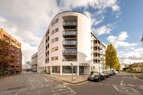 2 bedroom flat to rent, The Bittoms, Kingston, Kingston upon Thames, KT1