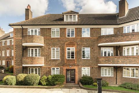3 bedroom flat for sale, The Limes, London SW18