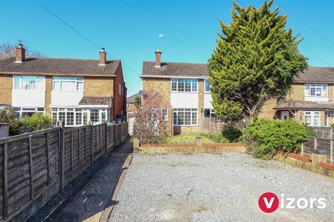 undefined, Warwick Close, Studley