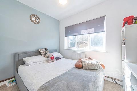 undefined, Mapledurham Drive, Purley on Thames, Reading, RG8