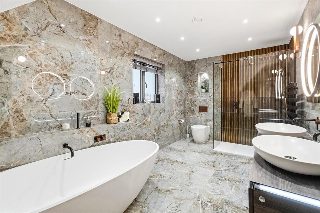 Main Bathroom