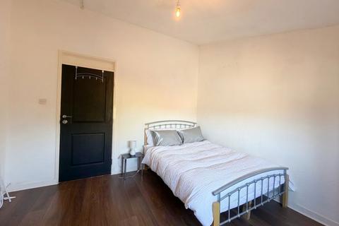 undefined, St. Clement Close, Uxbridge, UB8