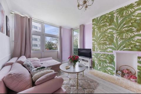 1 bedroom flat to rent, Swanton Gardens Southfields SW19