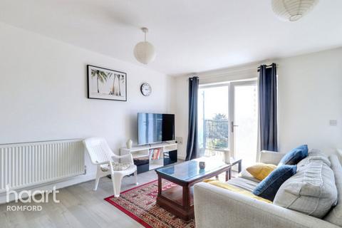 2 bedroom apartment for sale, Maxwell Road, Romford
