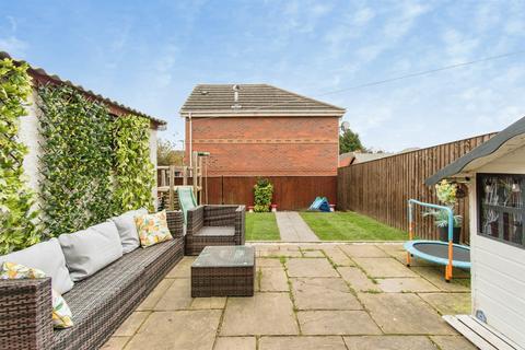 3 bedroom end of terrace house for sale, Coleridge Way, Pontefract