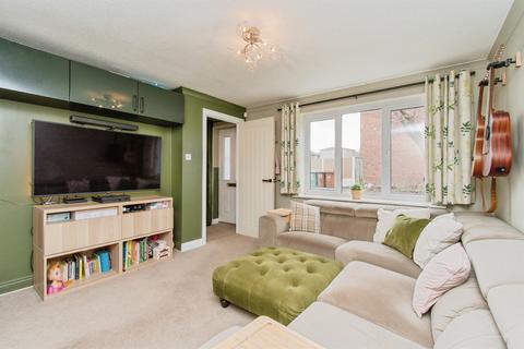 3 bedroom end of terrace house for sale, Coleridge Way, Pontefract