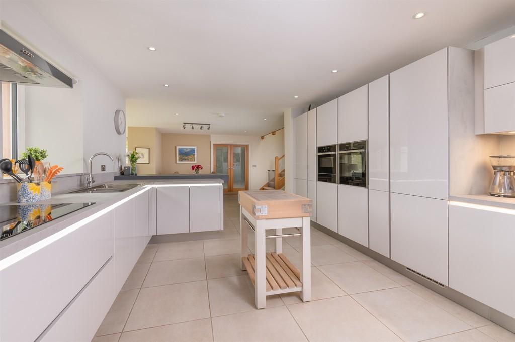 Open Plan Dining Kitchen / Garden Room