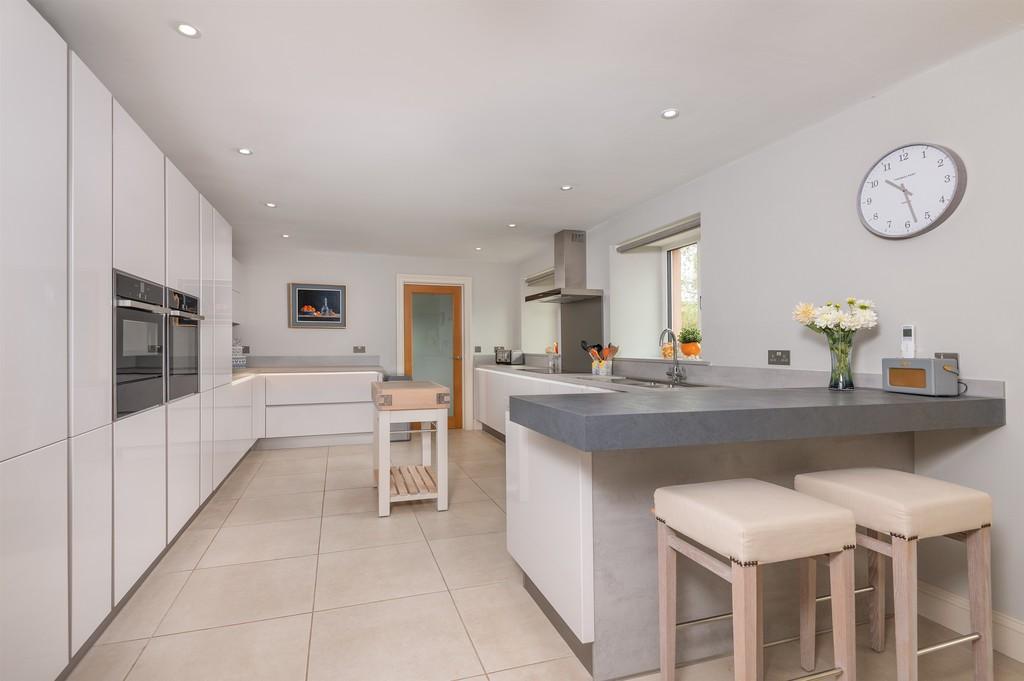 Open Plan Dining Kitchen / Garden Room