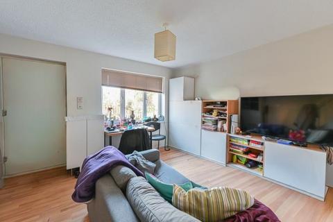 undefined, Brangwyn Crescent, London, SW19