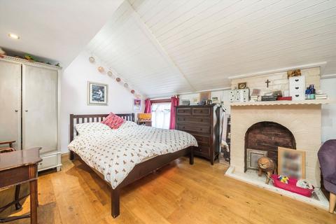 2 bedroom detached house for sale, Hamhaugh Island, Shepperton TW17