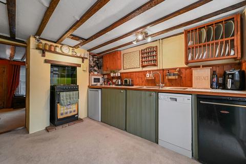 2 bedroom end of terrace house for sale, Wignall Street, Essex CO11