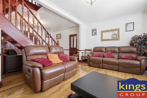 4 bedroom semi-detached house for sale, Giffard Road, Edmonton, N18