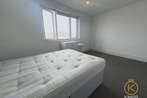 5 bedroom flat to rent, Albert Road, Southsea
