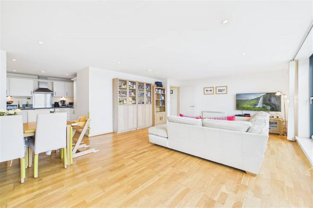 Living Area/Kitchen