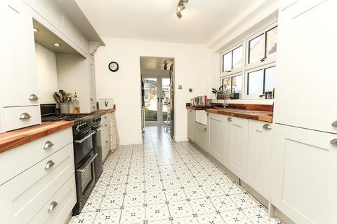 3 bedroom terraced house for sale, Northampton Road, Wellingborough NN8