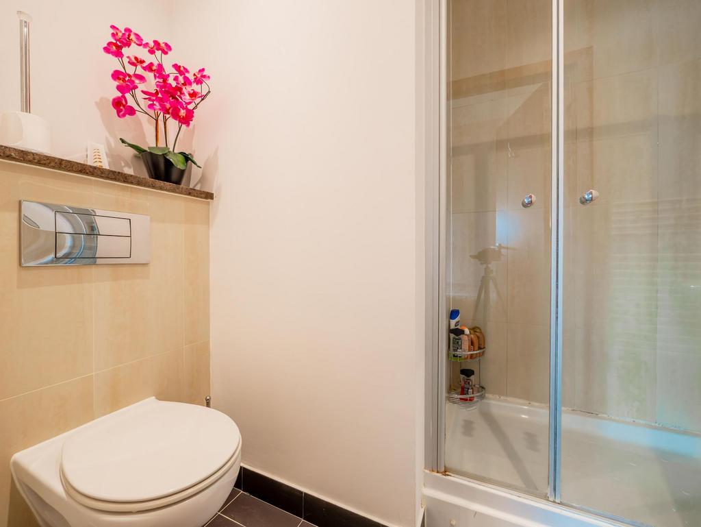 Ensuite Shower
