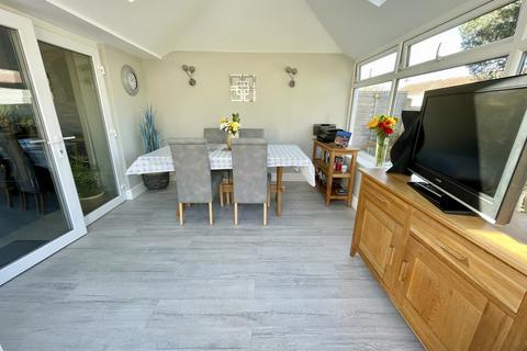 4 bedroom detached bungalow for sale, Dingley Road, Oakdale