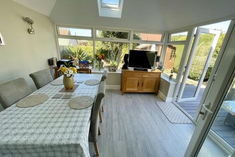4 bedroom detached bungalow for sale, Dingley Road, Oakdale