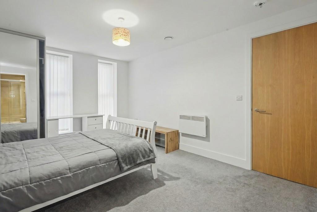 Bedroom 1 - Angle 1