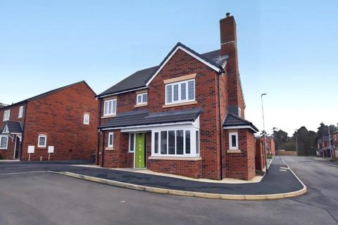 4 bedroom detached house for sale, Milestone Road, Loggerheads