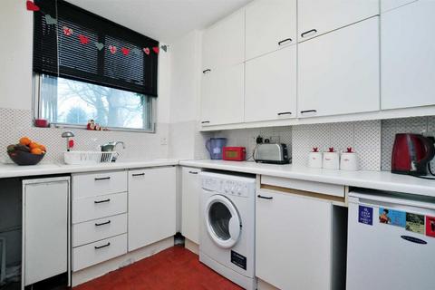 2 bedroom flat for sale, Parkhill Road Belsize Park NW3