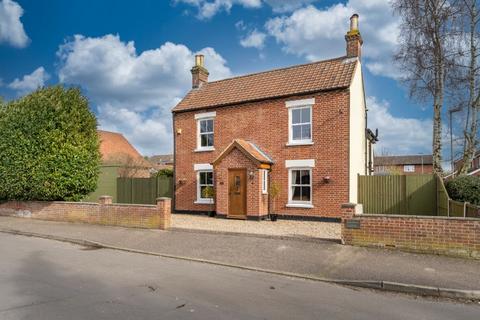 3 bedroom detached house for sale, Sprowston, Norwich