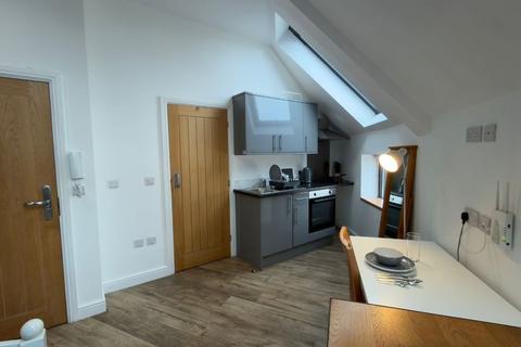 undefined, C27