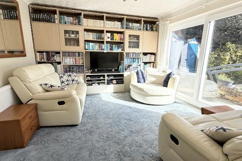 undefined, Robinson Drive, Brackley