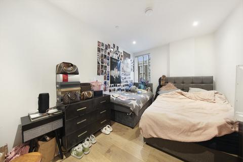 3 bedroom apartment for sale, Fermoy Road, London