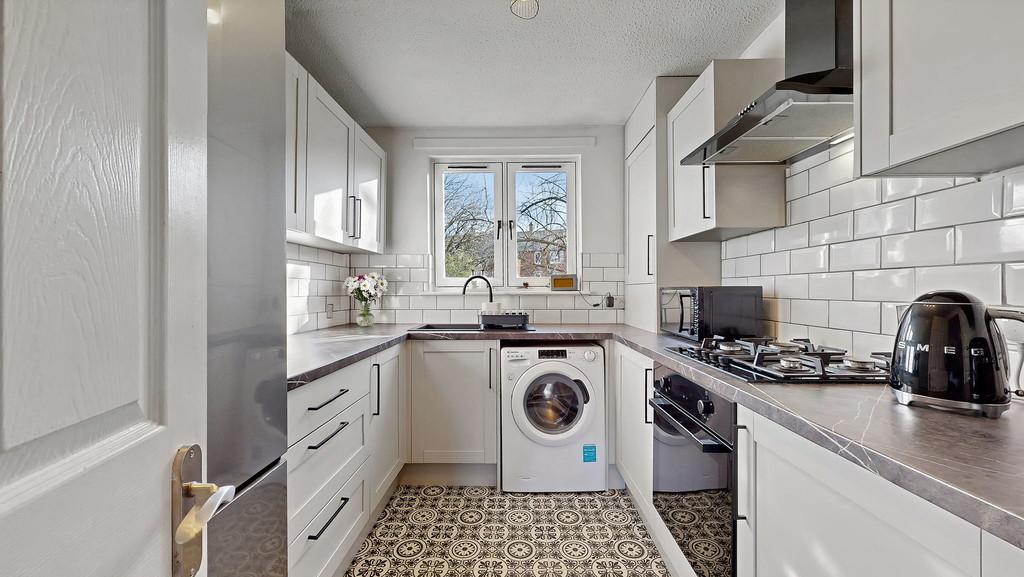 18-web-or-mls-8 Sutcliffe Court Flat 1.2 17