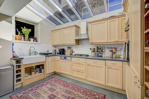 2 bedroom flat to rent, Sirdar Road, London W11