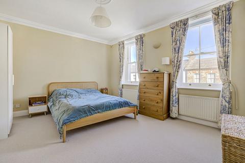 2 bedroom flat to rent, Sirdar Road, London W11