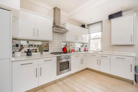 3 bedroom flat for sale, Fermoy Road, London W9