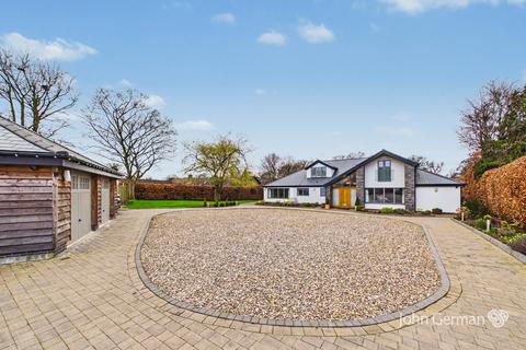 4 bedroom detached house for sale, Old Coach Lane, Brocton