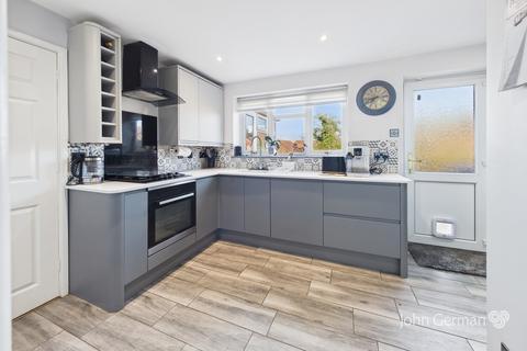 undefined, Hazel Close, Uttoxeter