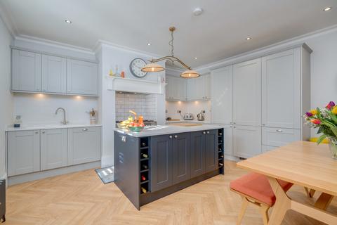 4 bedroom detached house for sale, Woodhall Drive, Batley