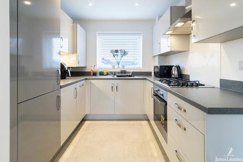 2 bedroom apartment to rent, Shepherds Green Road, Solihull B90