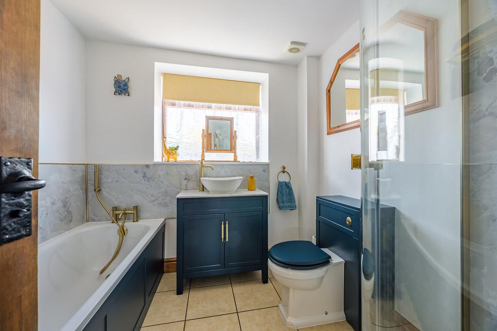 Ground Floor Bathroom