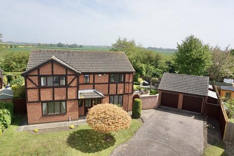 4 bedroom detached house for sale, Carlisle Gardens, Horncastle LN9