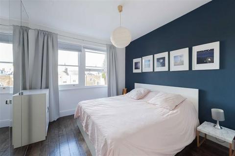 2 bedroom flat to rent, Rosary Gardens, London SW7