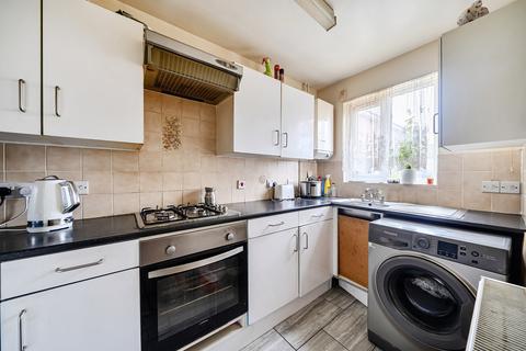 2 bedroom house for sale, Kennedy Close, Mitcham CR4