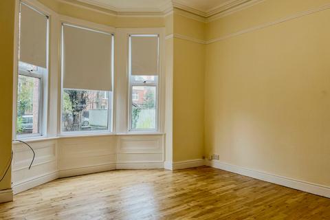 2 bedroom flat to rent, Abbey Park Road, Grimsby, NE Lincolnshire, DN32